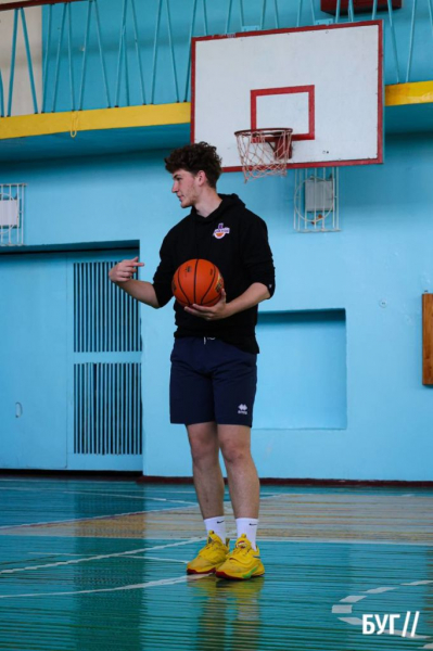 Гравці БК «Старий Луцьк» провели навчання для юних баскетболістів Нововолинської громади | Новини Нововолинська Гравці БК «Старий Луцьк» провели навчання для юних баскетболістів Нововолинської громади | Новини Нововолинська