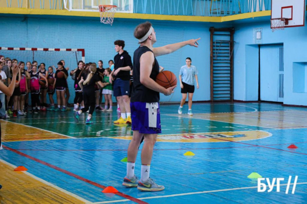 Гравці БК «Старий Луцьк» провели навчання для юних баскетболістів Нововолинської громади | Новини Нововолинська Гравці БК «Старий Луцьк» провели навчання для юних баскетболістів Нововолинської громади | Новини Нововолинська