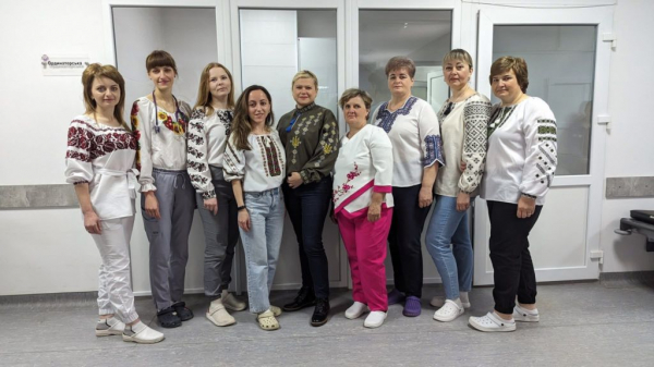 День вишиванки: нововолинці показали свої світлини в національному одязі | Новини Нововолинська