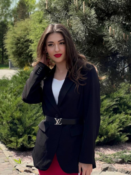 Красуня БУГу: творча майстриня у сфері краси Діана Силка з Нововолинська | Новини Нововолинська