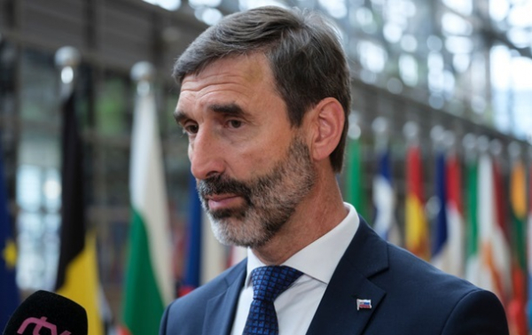 В Словаччині висунули умови для підримання санкцій проти РФ В Словаччині висунули умови для підримання санкцій проти РФ