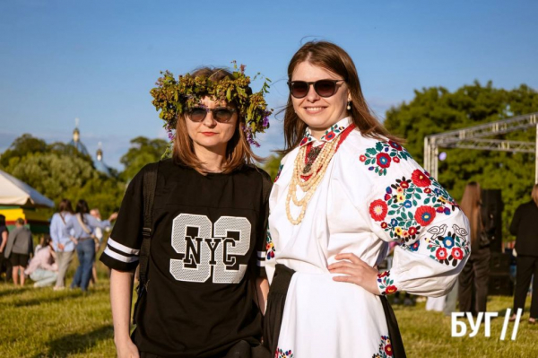 У Нововолинську вперше відзначили Івана Купала: давні обряди, розпалювання ватри та бойовий гопак | Новини Нововолинська У Нововолинську вперше відзначили Івана Купала: давні обряди, розпалювання ватри та бойовий гопак | Новини Нововолинська