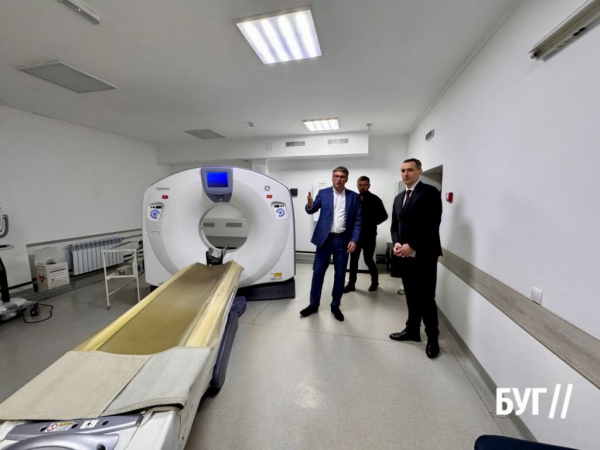 Нововолинська лікарня відкрила нові сучасні відділення: візит посадовців з Києва | Новини Нововолинська