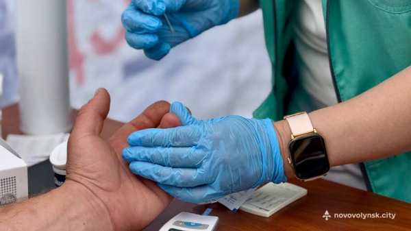 Обстежили понад 100 людей: у Нововолинську відбувся «Ярмарок здоров’я» | Новини Нововолинська
