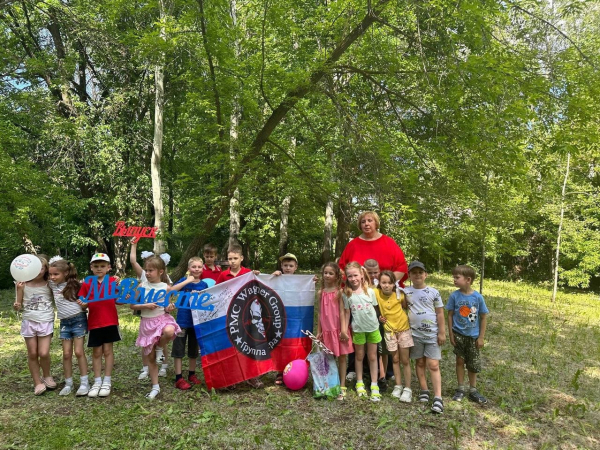 У Тольятті випускний у дитячому садку «Сосенка» пройшов під прапорами ПВК «Вагнер» - 02 червня 2025 :: Донеччина