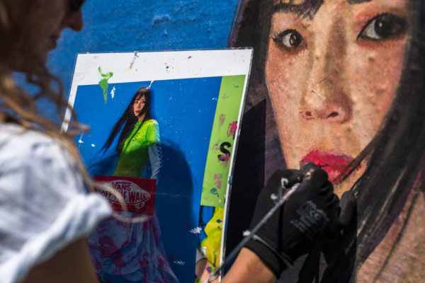 Красуня БУГу: Валерія Пасека з Благодатного підкорює Нью-Йорк своїми муралами | Новини Нововолинська