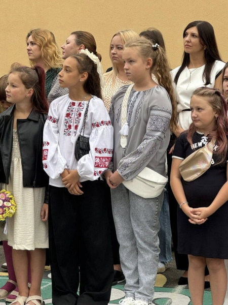 Початок нового навчального року: у ліцеях Нововолинська пролунав перший дзвоник | Новини Нововолинська Початок нового навчального року: у ліцеях Нововолинська пролунав перший дзвоник | Новини Нововолинська