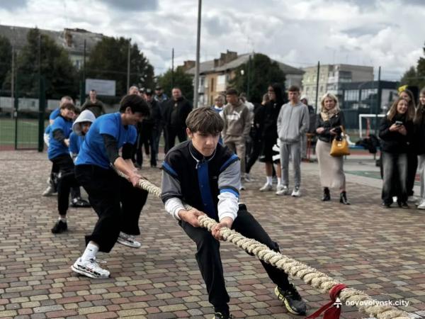 У Нововолинську відбулися «Козацькі забави» | Новини Нововолинська