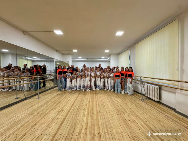 У Центрі дитячої та юнацької творчості у Нововолинську відкрили оновлений танцювальний зал | Новини Нововолинська У Центрі дитячої та юнацької творчості у Нововолинську відкрили оновлений танцювальний зал | Новини Нововолинська
