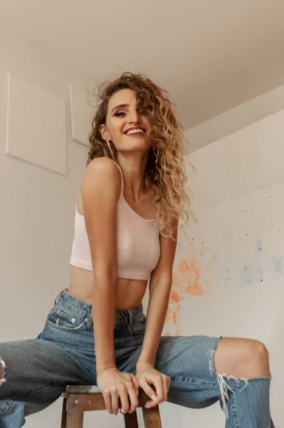 Красуня БУГу: Валерія Пасека з Благодатного підкорює Нью-Йорк своїми муралами | Новини Нововолинська