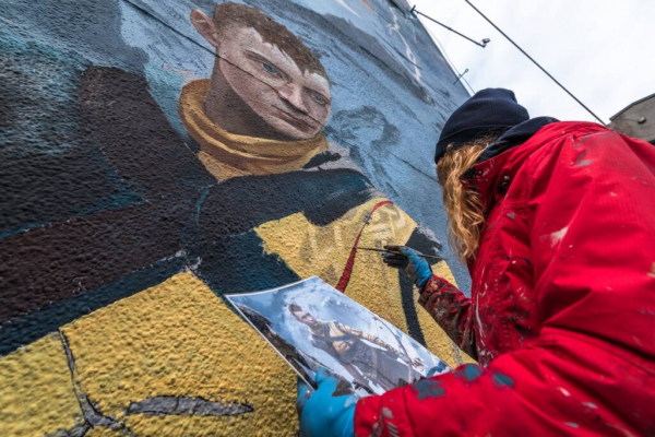 Красуня БУГу: Валерія Пасека з Благодатного підкорює Нью-Йорк своїми муралами | Новини Нововолинська