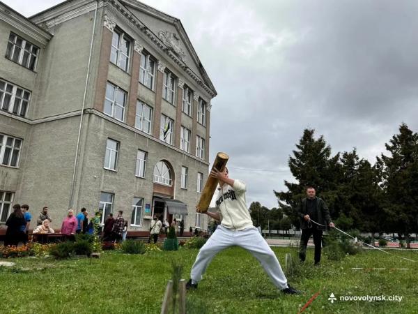 У Нововолинську відбулися «Козацькі забави» | Новини Нововолинська