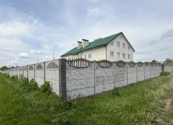 Майже чверть мільйона доларів: під Нововолинськом продають будинок сімейного типу | Новини Нововолинська