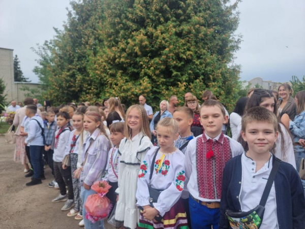 Початок нового навчального року: у ліцеях Нововолинська пролунав перший дзвоник | Новини Нововолинська Початок нового навчального року: у ліцеях Нововолинська пролунав перший дзвоник | Новини Нововолинська