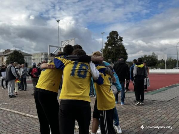 У Нововолинську відбулися «Козацькі забави» | Новини Нововолинська