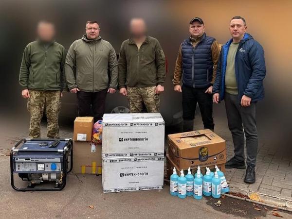 Генератори, FPV-дрони, маскувальні сітки: з Нововолинська військовим передали необхідне обладнання | Новини Нововолинська