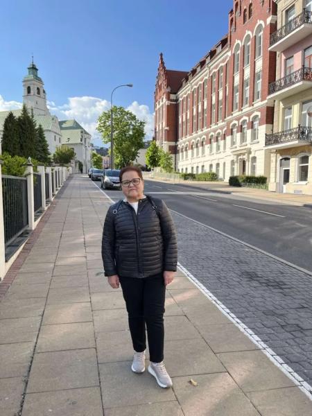 Про те, що в осінь я щаслива, зізнаюсь лише вам…: історія директорки Нововолинського ЦПО Валентину Приступу | Новини Нововолинська