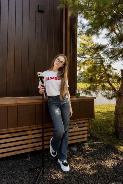 Красуня БУГу: Ангеліна Пикалюк — молода педагогиня, поетеса і SMM-спеціалістка з Нововолинська | Новини Нововолинська