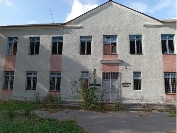 У Благодатному за 2,6 мільйона гривень продають будівлю школи | Новини Нововолинська У Благодатному за 2,6 мільйона гривень продають будівлю школи | Новини Нововолинська