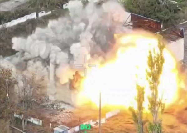 ЗСУ точним ударом Hammer розбили укриття штурмовиків РФ - 06 жовтня 2025 :: Донеччина ЗСУ точним ударом Hammer розбили укриття штурмовиків РФ - 06 жовтня 2025 :: Донеччина