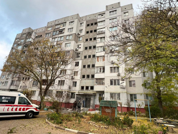 Війська Росії вночі та вранці вдарили по Херсону - 24 жовтня 2025 :: Донеччина