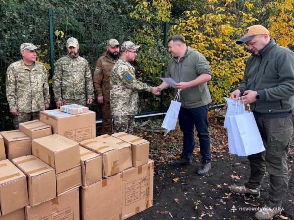 Квадрокоптери, генераторита зарядні станції: з Нововолинська військовим передали необхідне обладнання | Новини Нововолинська