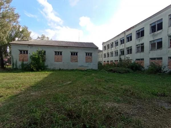 У Благодатному за 2,6 мільйона гривень продають будівлю школи | Новини Нововолинська У Благодатному за 2,6 мільйона гривень продають будівлю школи | Новини Нововолинська