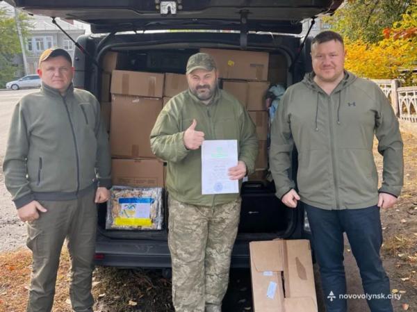 Квадрокоптери, генераторита зарядні станції: з Нововолинська військовим передали необхідне обладнання | Новини Нововолинська