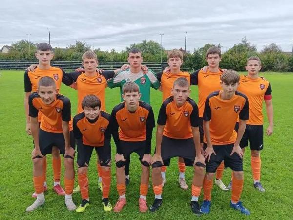 Юні футболісти з Нововолинська здобули дві перемоги у 6 турі Національної ліги майбутнього | Новини Нововолинська Юні футболісти з Нововолинська здобули дві перемоги у 6 турі Національної ліги майбутнього | Новини Нововолинська