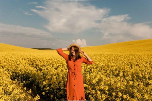 Красуня БУГу: Ольга Саблукова фотограф з Нововолинська, яка впевнено доводить: життя після 30-ти тільки починається | Новини Нововолинська