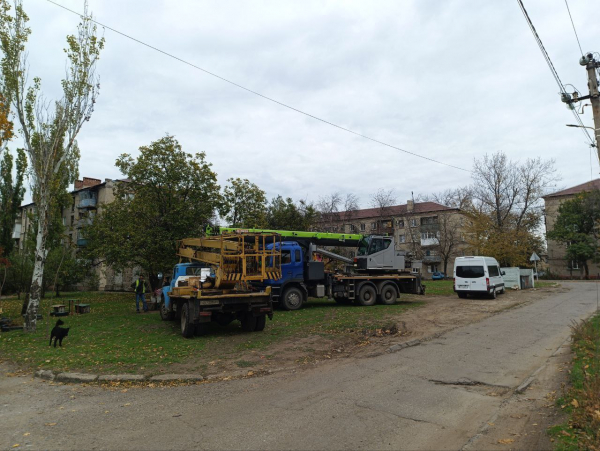 Обстріл Дружківки - пошкоджено будинки - 18 жовтня 2025 :: Донеччина Обстріл Дружківки - пошкоджено будинки - 18 жовтня 2025 :: Донеччина