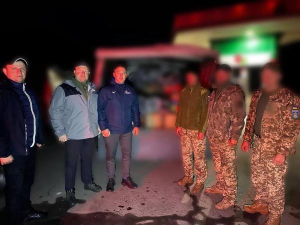 Генератори, FPV-дрони, маскувальні сітки: з Нововолинська військовим передали необхідне обладнання | Новини Нововолинська