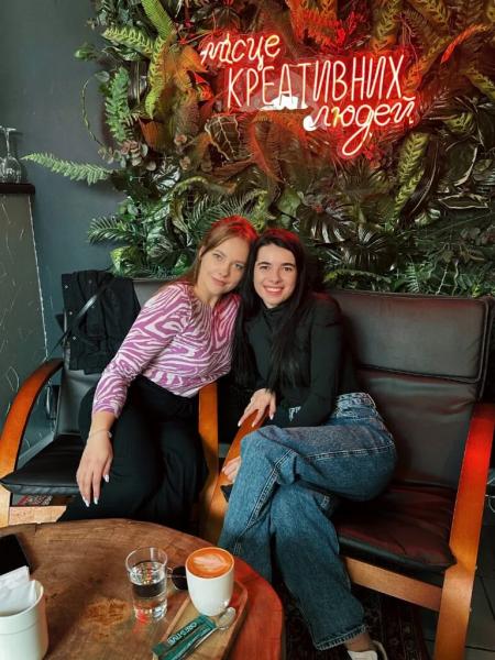 Красуня БУГу: Даша Жаліс з Нововолинська — мама, SMM-ниця й дівчина, що несе у світ творчість | Новини Нововолинська