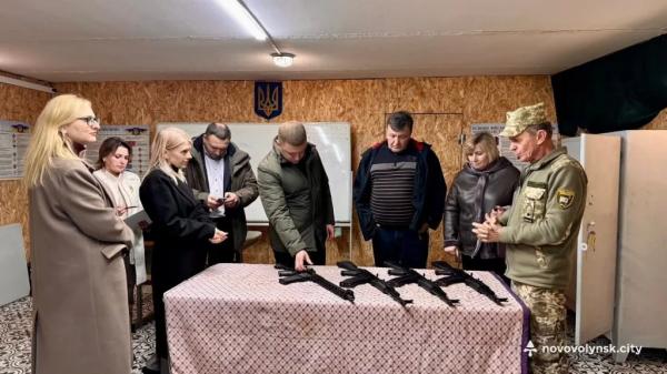 Представники Волинської ОДА відвідали заклади освіти Нововолинська | Новини Нововолинська