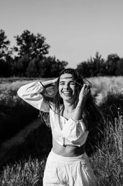 Красуня БУГу: Даша Жаліс з Нововолинська — мама, SMM-ниця й дівчина, що несе у світ творчість | Новини Нововолинська