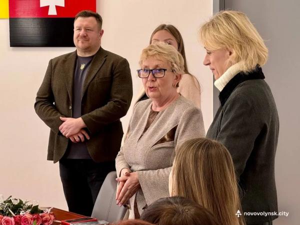 Працівників культури Нововолинської громади привітали з професійним святом | Новини Нововолинська