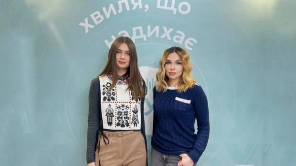 Тема дня на Радіо «БУГ»: Анастасія Кириченко про мистецтво, яке тче українську ідентичність і допомагає | Новини Нововолинська Тема дня на Радіо «БУГ»: Анастасія Кириченко про мистецтво, яке тче українську ідентичність і допомагає | Новини Нововолинська