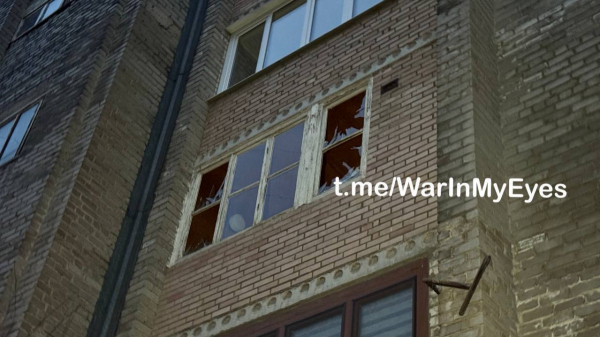 Уламки безпілотника виявлено біля багатоповерхівки на вулиці Багратіона в Донецьку, повідомляється про атаку БПЛА в Будьоннівському районі - 14 грудня 2025 :: Донеччина Уламки безпілотника виявлено біля багатоповерхівки на вулиці Багратіона в Донецьку, повідомляється про атаку БПЛА в Будьоннівському районі - 14 грудня 2025 :: Донеччина