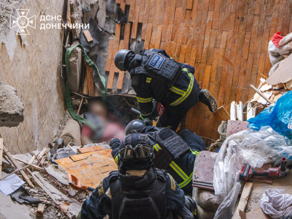 У Краматорську завершили аварійно-рятувальні роботи на місці удару по дев'ятиповерховому будинку - 02 грудня 2025 :: Донеччина У Краматорську завершили аварійно-рятувальні роботи на місці удару по дев'ятиповерховому будинку - 02 грудня 2025 :: Донеччина