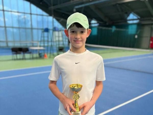 Юний тенісист із Нововолинська здобув перемогу на турнірі Федерації тенісу України І категорії | Новини Нововолинська
