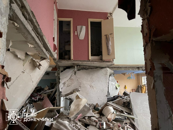 У Краматорську завершили аварійно-рятувальні роботи на місці удару по дев'ятиповерховому будинку - 02 грудня 2025 :: Донеччина У Краматорську завершили аварійно-рятувальні роботи на місці удару по дев'ятиповерховому будинку - 02 грудня 2025 :: Донеччина