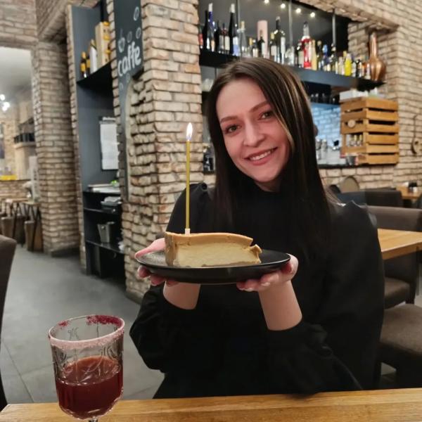 Красуня БУГу: Марта Голян із Нововолинська &mdash; викладачка англійської та ілюстраторка, яка вчиться все життя | Новини Нововолинська