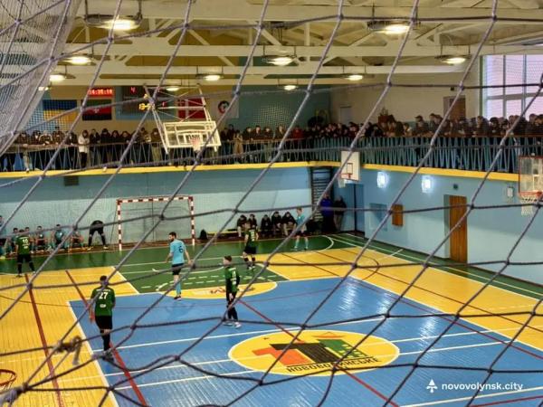 У Нововолинську визначили нового володаря &laquo;Кубка Олега Ляшенка&raquo; з футзалу | Новини Нововолинська