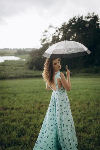 Красуня БУГу: «У світі є лише я і музика». Шлях Анастасії Дячук — композиторки та викладачки вокалу, яка перетворює почуття на звук | Новини Нововолинська Красуня БУГу: «У світі є лише я і музика». Шлях Анастасії Дячук — композиторки та викладачки вокалу, яка перетворює почуття на звук | Новини Нововолинська