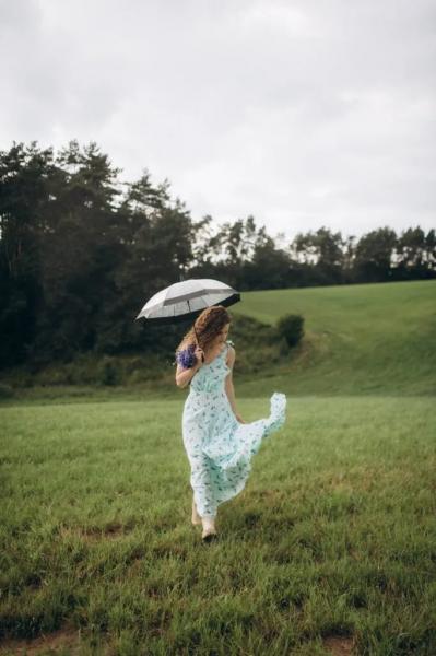 Красуня БУГу: «У світі є лише я і музика». Шлях Анастасії Дячук — композиторки та викладачки вокалу, яка перетворює почуття на звук | Новини Нововолинська Красуня БУГу: «У світі є лише я і музика». Шлях Анастасії Дячук — композиторки та викладачки вокалу, яка перетворює почуття на звук | Новини Нововолинська