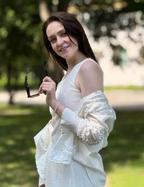 Красуня БУГу: Марта Голян із Нововолинська &mdash; викладачка англійської та ілюстраторка, яка вчиться все життя | Новини Нововолинська