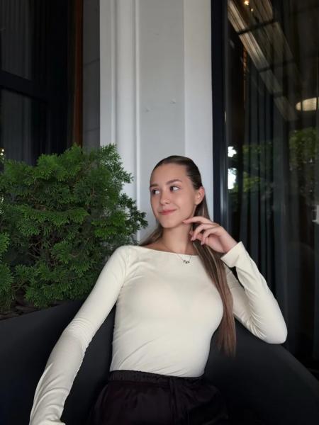 Красуня БУГу: Соломія Троць з Нововолинська — дівчина, що співає серцем | Новини Нововолинська Красуня БУГу: Соломія Троць з Нововолинська — дівчина, що співає серцем | Новини Нововолинська