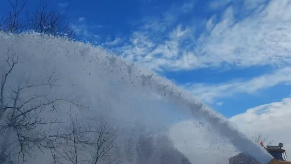 Сніг показав реальність окупації: на Луганщині &mdash; снігові насипи та самореклама &laquo;влади&raquo; - 04 січня 2026 :: Донеччина