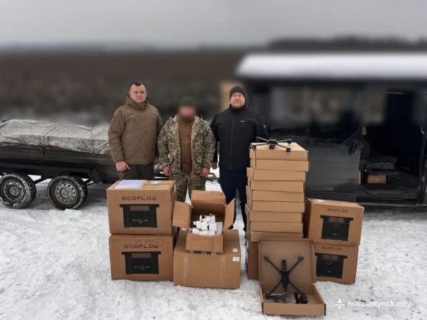 Обладнання на 1,8 мільйона гривень: чергову допомогу від Нововолинська передали військовим | Новини Нововолинська