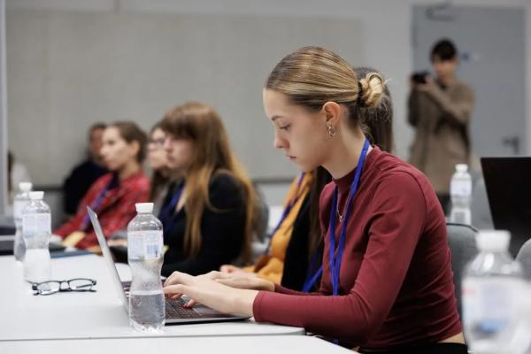 Красуня БУГу: Соломія Троць з Нововолинська — дівчина, що співає серцем | Новини Нововолинська Красуня БУГу: Соломія Троць з Нововолинська — дівчина, що співає серцем | Новини Нововолинська